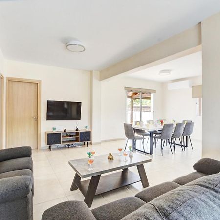 Villa Nissi Gold Agia Napa Buitenkant foto