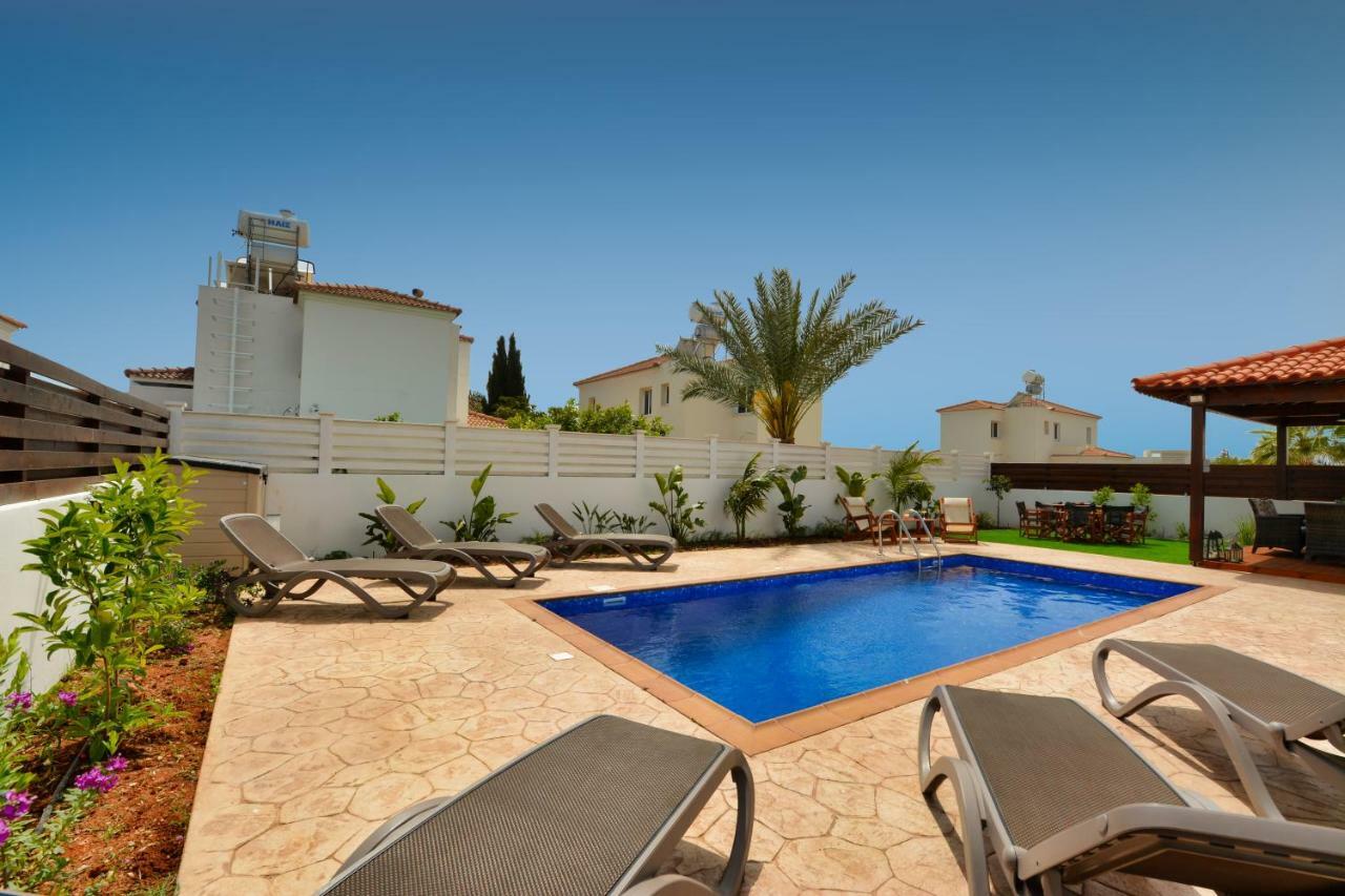 Villa Nissi Gold Agia Napa Buitenkant foto
