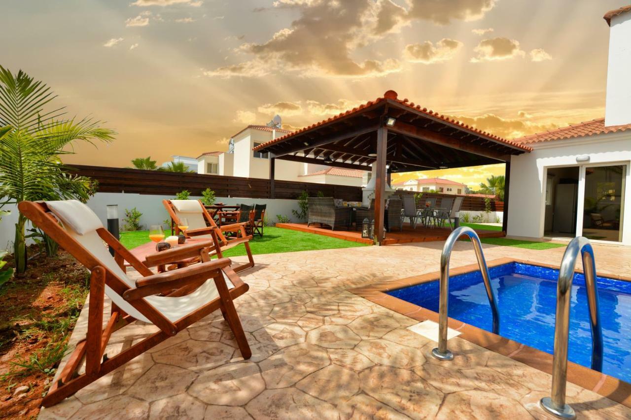 Villa Nissi Gold Agia Napa Buitenkant foto
