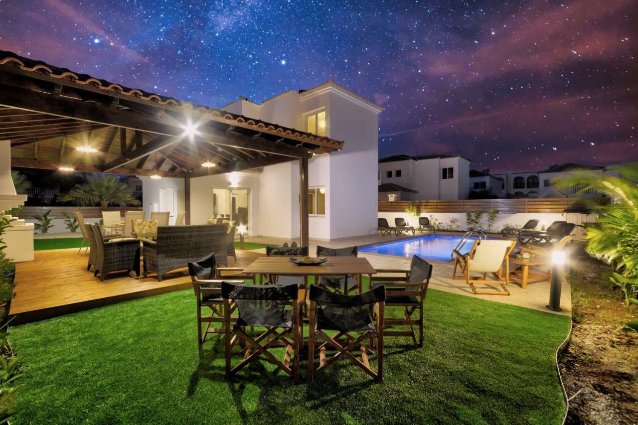 Villa Nissi Gold Agia Napa Buitenkant foto
